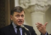 „Orice vot pentru Ciucă este pentru al treilea mandat al lui Iohannis. Rareș Bogdan și Bode, „niște nevertebrate”