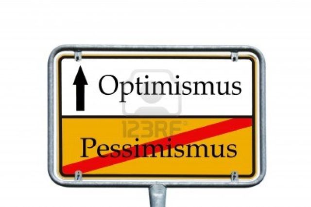 14578390-sign-with-the-german-words-optimism-and-pessimism