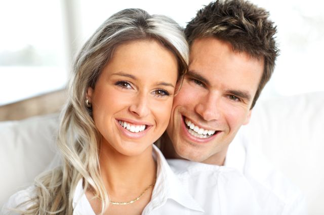 couple-smiling