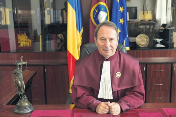 dorneanu curtea constitutionala